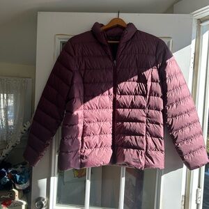 NWT Eddie Bauer women’s XL down jacket in dark Berry front zip. 26”long.